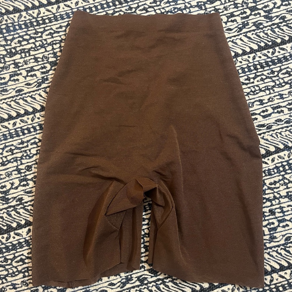 SKIMS Sheer Sculpt Low Back Shorts- Size XXS